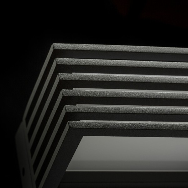 CLAIRE 14 zidni antracit mliječni akril 230V LED 6W IP54 3000K