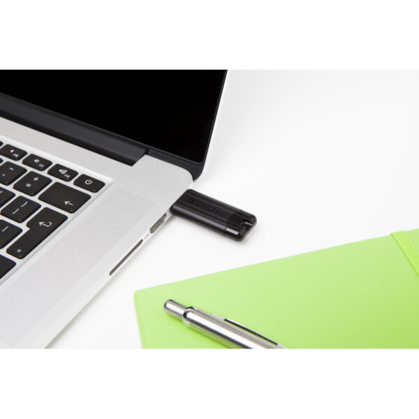 34339_03 Verbatim PinStripe 32GB USB3.2 Gen1, crni
