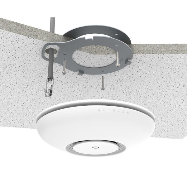 Mikrotik cAP ac (RBcAPGi-5acD2nD), 716MHz CPU, 128MB RAM, 2×GLAN (1×PoE-out), 2.4Ghz/5GHz 802.11b/g/n/an/ac, Dual Chain, RouterOS L4, zidno/stropno kućište, PSU, PoE inj.
