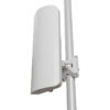 65048_01 Mikrotik L22UGS-5HaxD2HaxD-15S, 2.4/5GHz Wi-Fi 6, Dual-core CPU,POE-IN (uključen injektor), SFP (2.5G), do 20km, USB Port, 256 MB RAM, Antenna gain: 2.4 GHz - 12 dBi, 5 GHz - 15 dBi