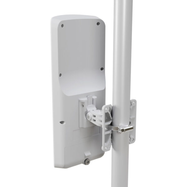 65048_02 Mikrotik L22UGS-5HaxD2HaxD-15S, 2.4/5GHz Wi-Fi 6, Dual-core CPU,POE-IN (uključen injektor), SFP (2.5G), do 20km, USB Port, 256 MB RAM, Antenna gain: 2.4 GHz - 12 dBi, 5 GHz - 15 dBi