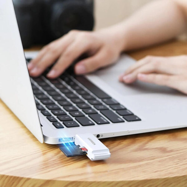 UGREEN čitač memorijskih kartica , USB 3.0, TF/microSD/SD kartice, crni