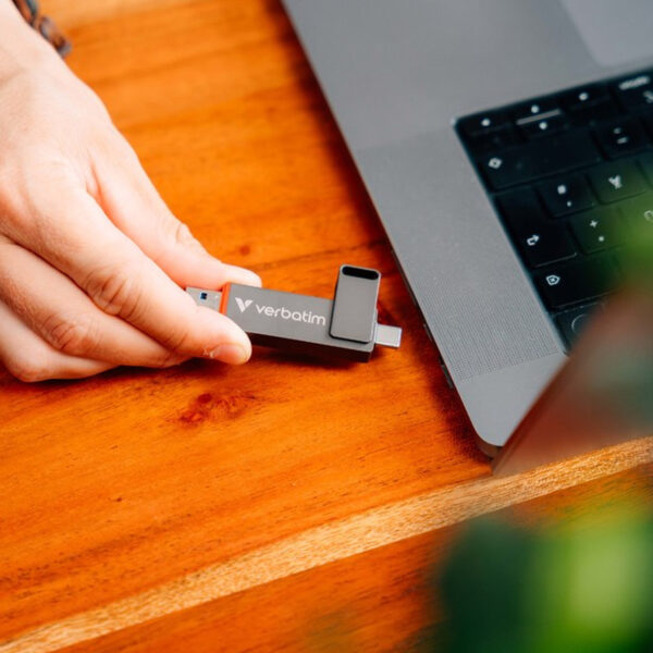 Verbatim Dual QuickStick 1TB, USB-C & USB-A, USB 3.2 Gen 1, 550/500 MB/s